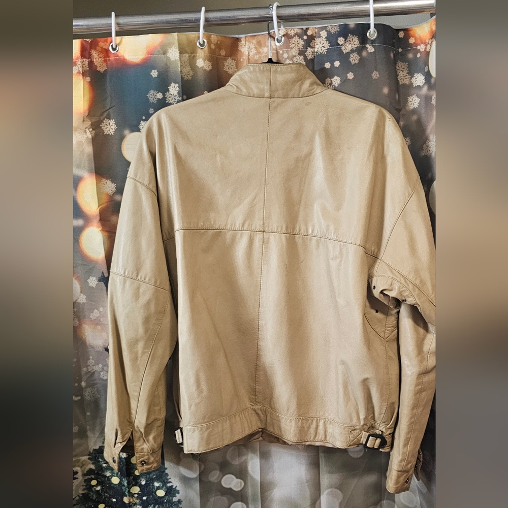 Men's Tan Remy Leather Bomber Jacket - Picture 7 of 12